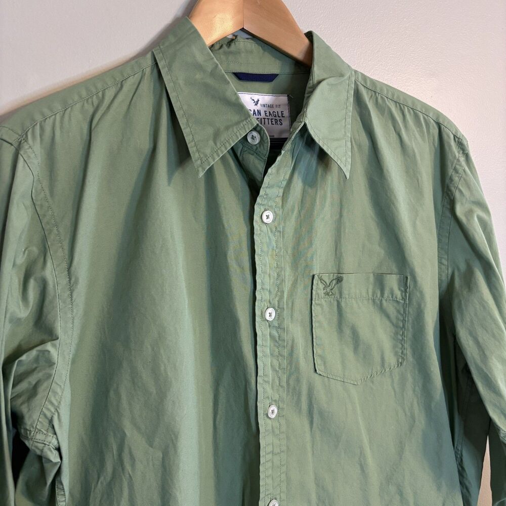 American Eagle Outfitters Vintage Fit Shirt Men M Green Button Down Logo Prep